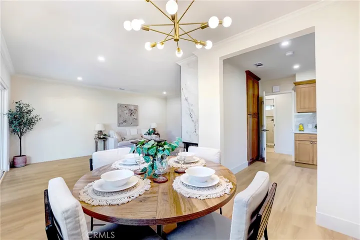 Dining area custom lighting