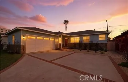 2915 129th, Gardena, California 90249 home-pic-1