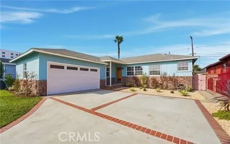 2915 129th, Gardena, California 90249 home-pic-2