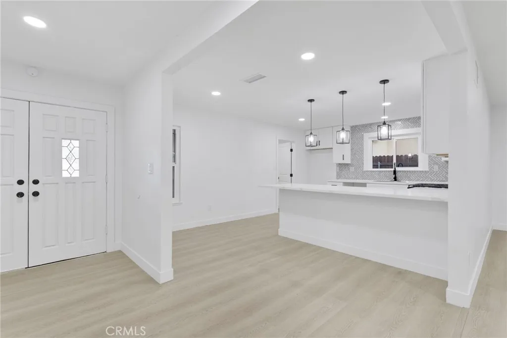 1844 Alston Avenue, Colton, California 92324 home-pic-4