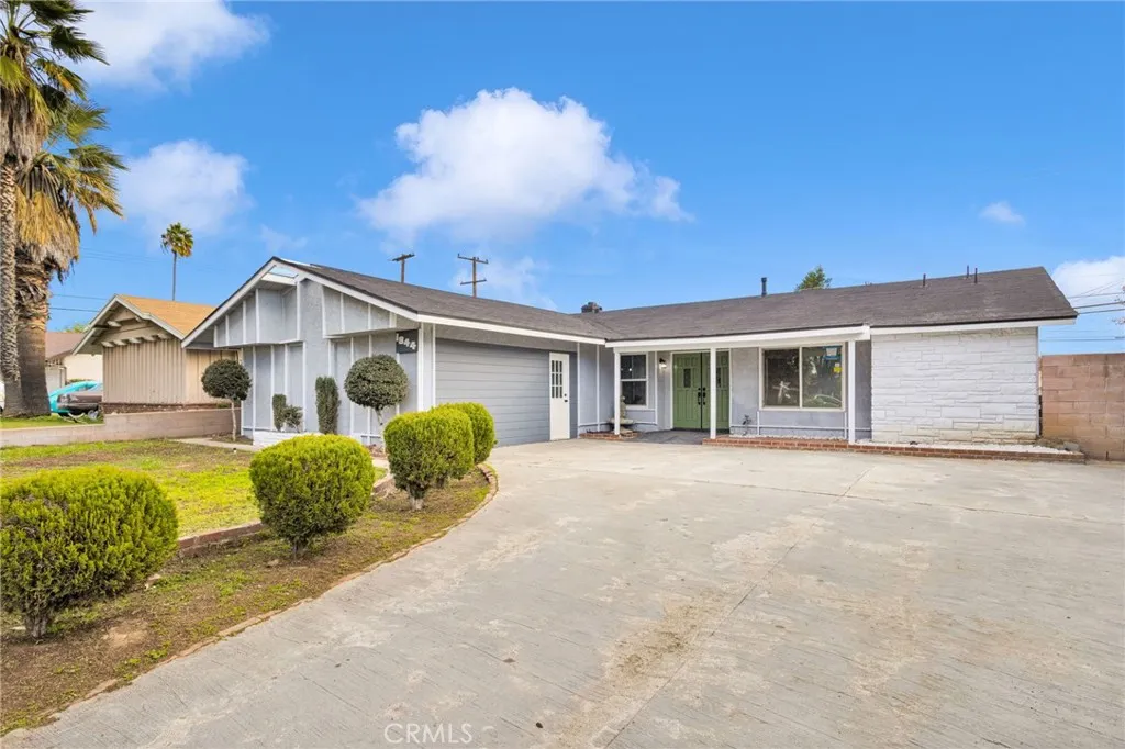 1844 Alston Avenue, Colton, California 92324 home-pic-1