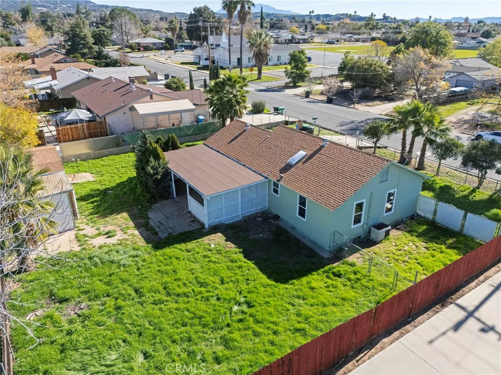 340 W Avenue L, Calimesa, California 92320 home-pic-36