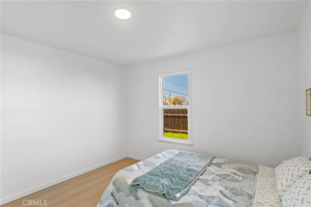 340 W Avenue L, Calimesa, California 92320 home-pic-19