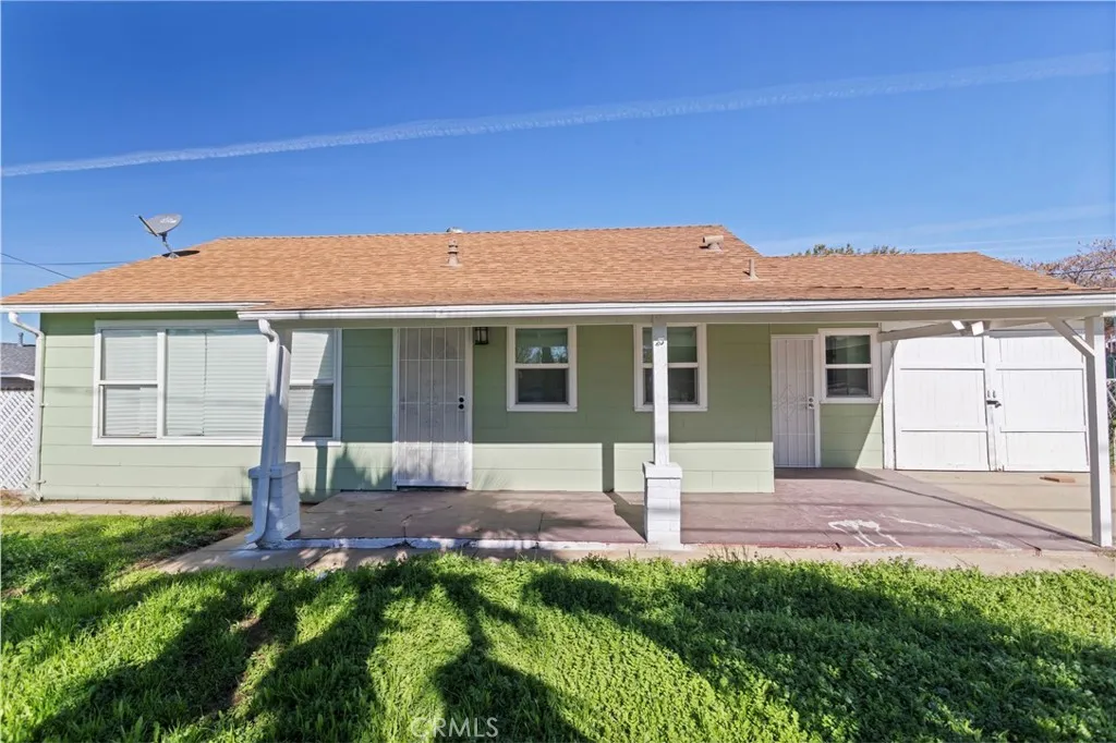 340 W Avenue L, Calimesa, California 92320 home-pic-3