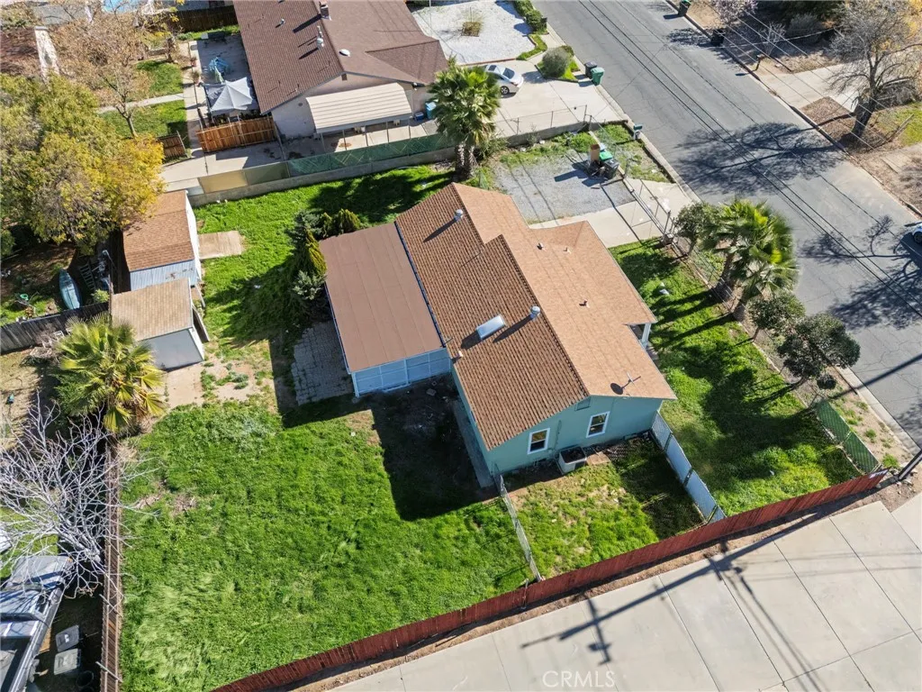 340 W Avenue L, Calimesa, California 92320 home-pic-34