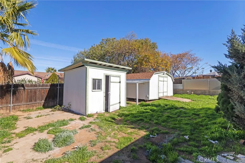 340 W Avenue L, Calimesa, California 92320 home-pic-23