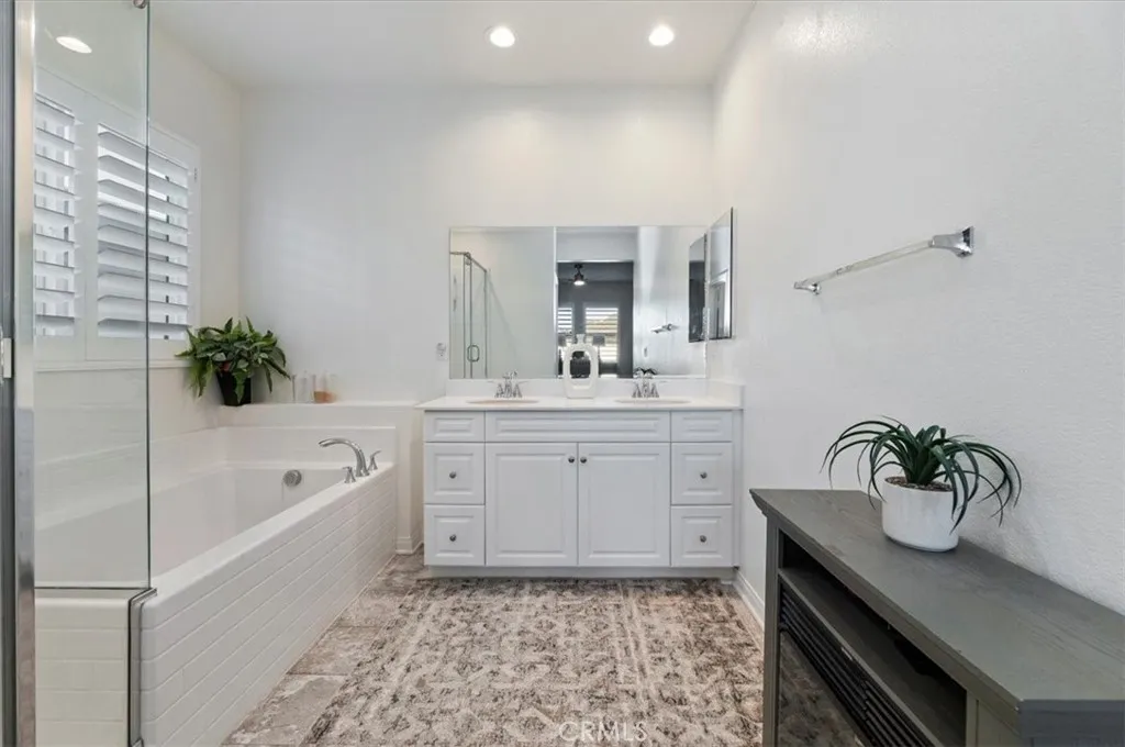 32476 Wild West Court, Winchester, California 92596 home-pic-19