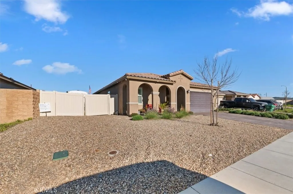 32476 Wild West Court, Winchester, California 92596 home-pic-3