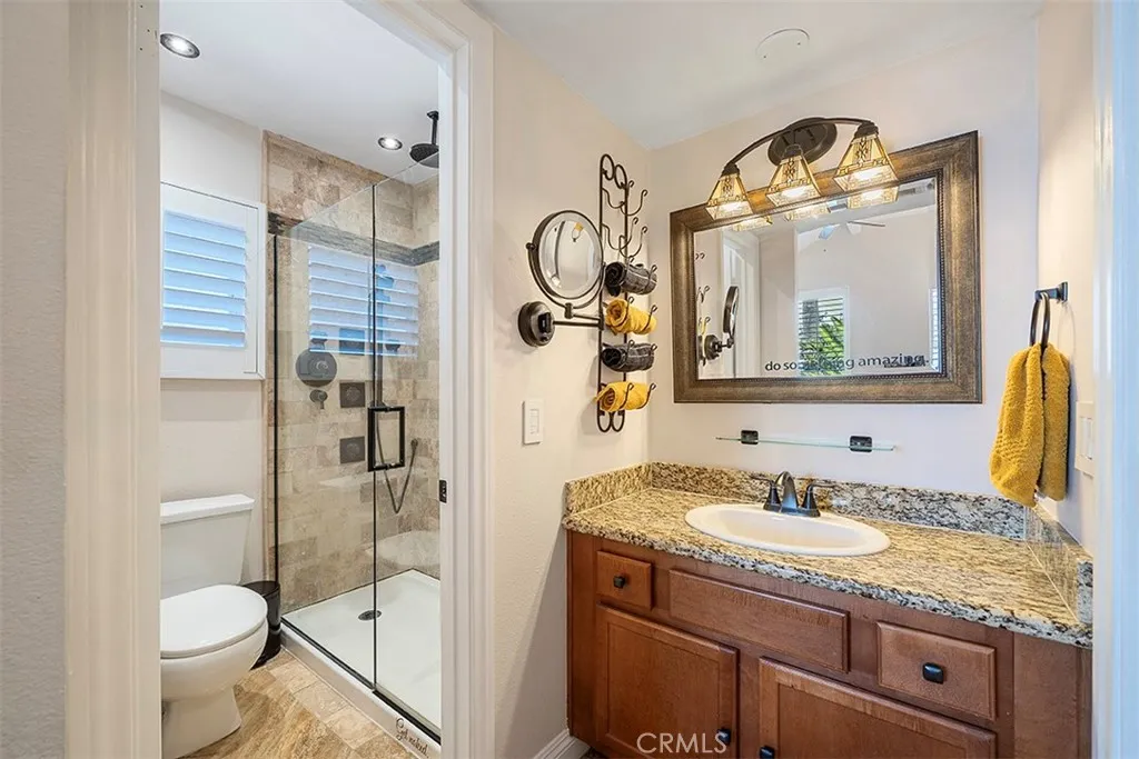 355 N Maple Street 245, Burbank, California 91505 home-pic-16
