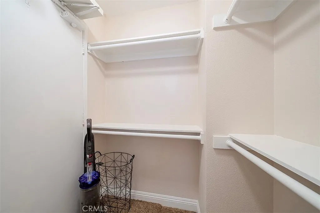 355 N Maple Street 245, Burbank, California 91505 home-pic-19