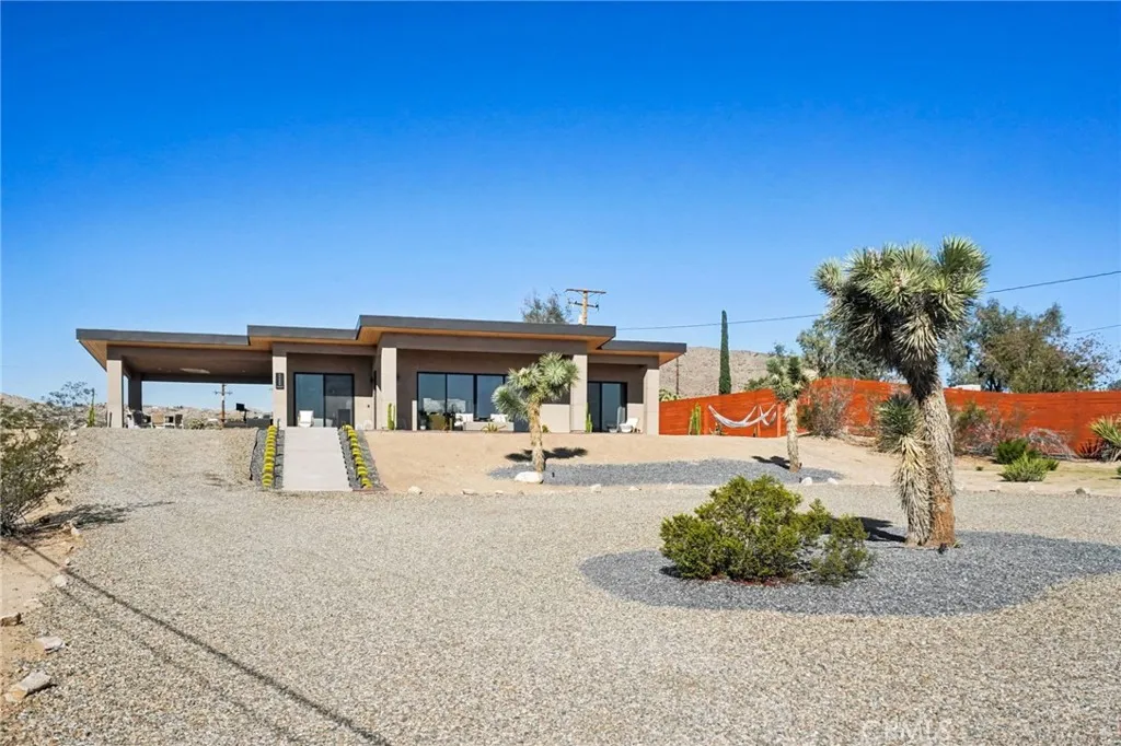 59080 Nelson Ave, Yucca Valley, California 92284 home-pic-59