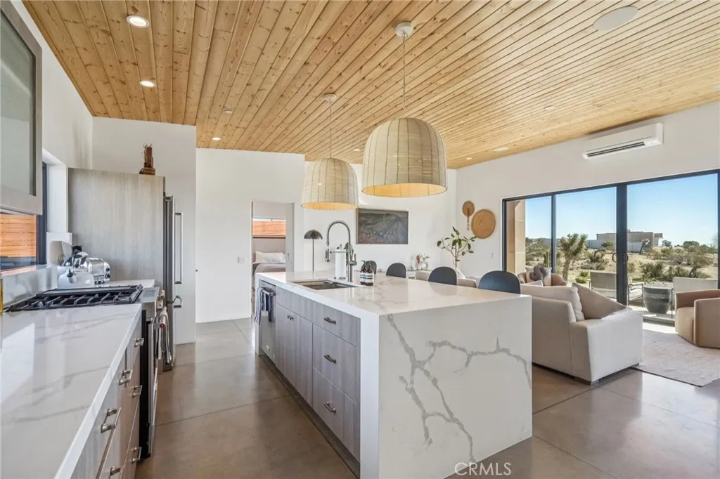 59080 Nelson Ave, Yucca Valley, California 92284 home-pic-13