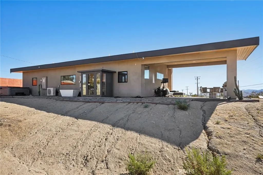 59080 Nelson Ave, Yucca Valley, California 92284 home-pic-43