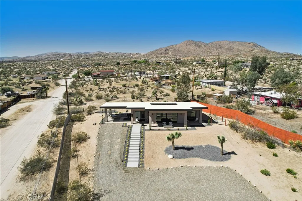 59080 Nelson Ave, Yucca Valley, California 92284 home-pic-57
