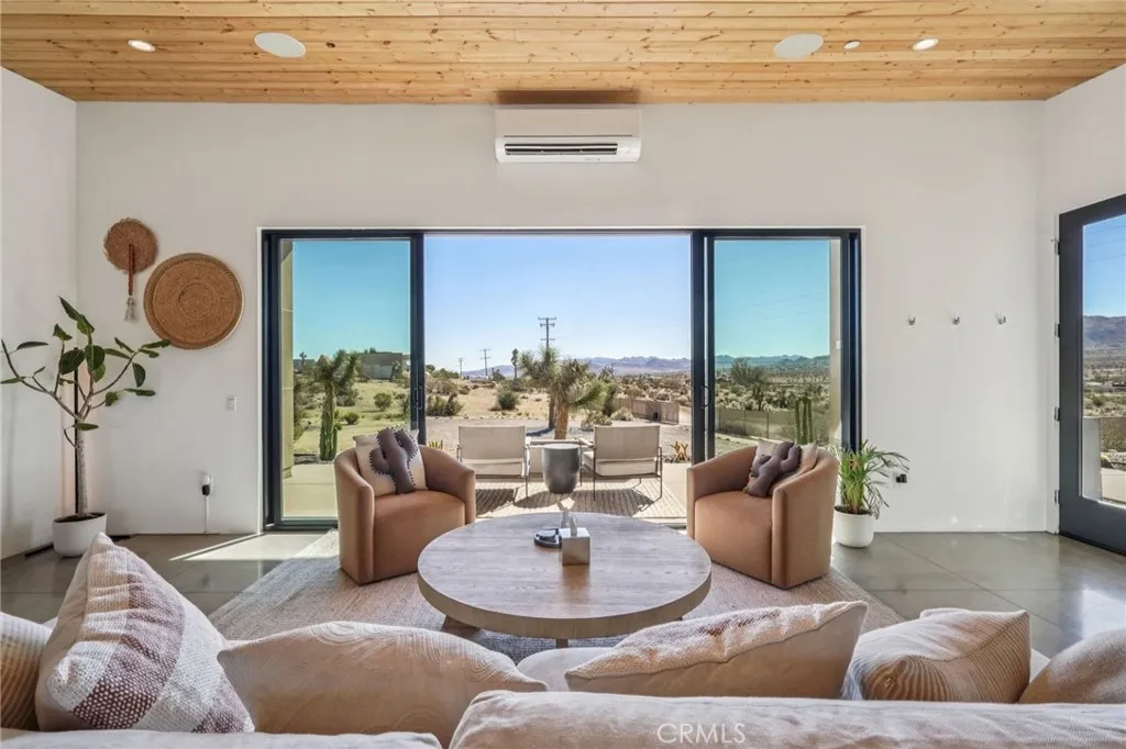 59080 Nelson Ave, Yucca Valley, California 92284 home-pic-7