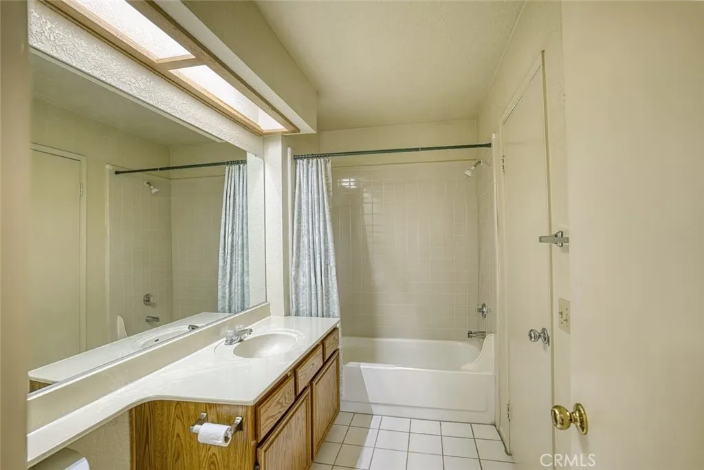 4900 N Grand Avenue 212, Covina, California 91724 home-pic-11