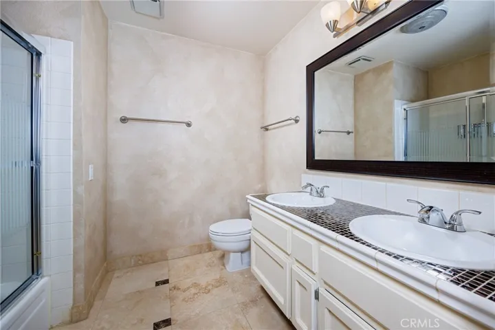 Bathroom 2.