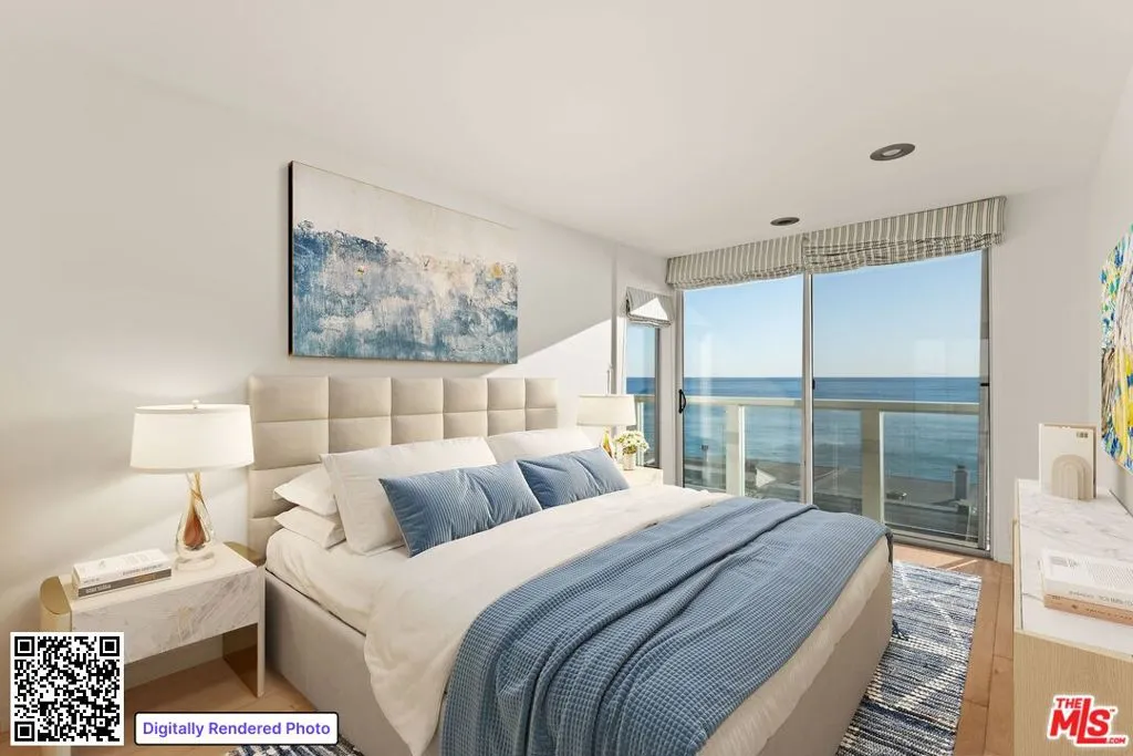 bedroom (virtually staged)