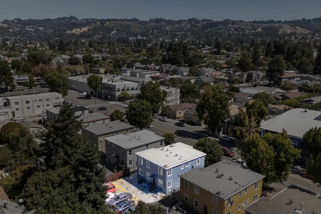5659 Telegraph Ave, Oakland, California 94609 home-pic-10