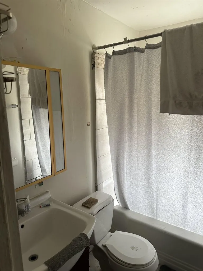 5659 Telegraph Ave, Oakland, California 94609 home-pic-33