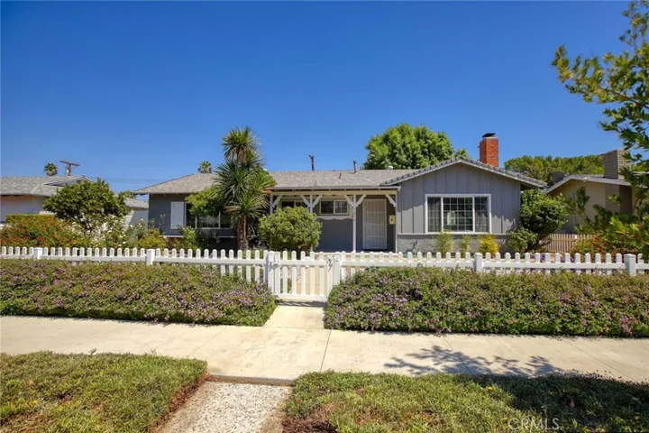 Front Garden Entry