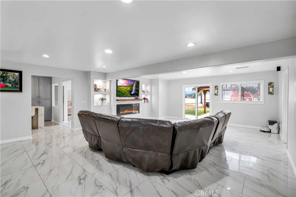 35716 Wildwood Canyon, Yucaipa, California 92399 home-pic-14