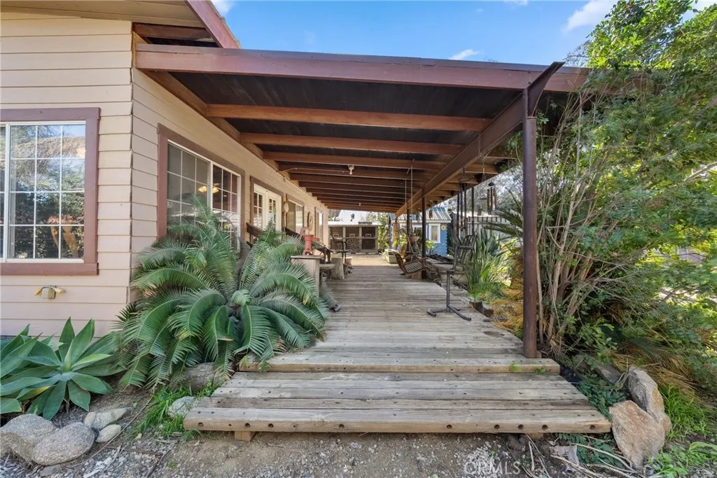 6091 Appaloosa Avenue, Jurupa Valley, California 92509 home-pic-16