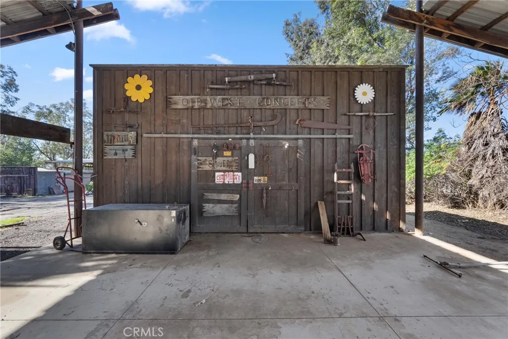 6091 Appaloosa Avenue, Jurupa Valley, California 92509 home-pic-22