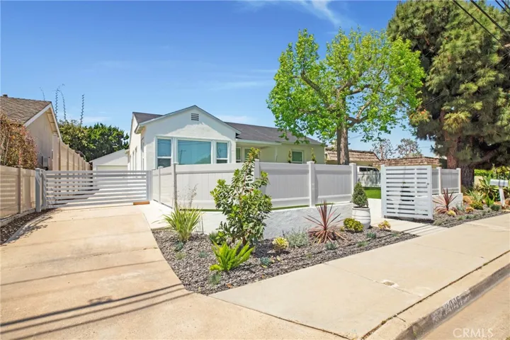 Driveway to Garage