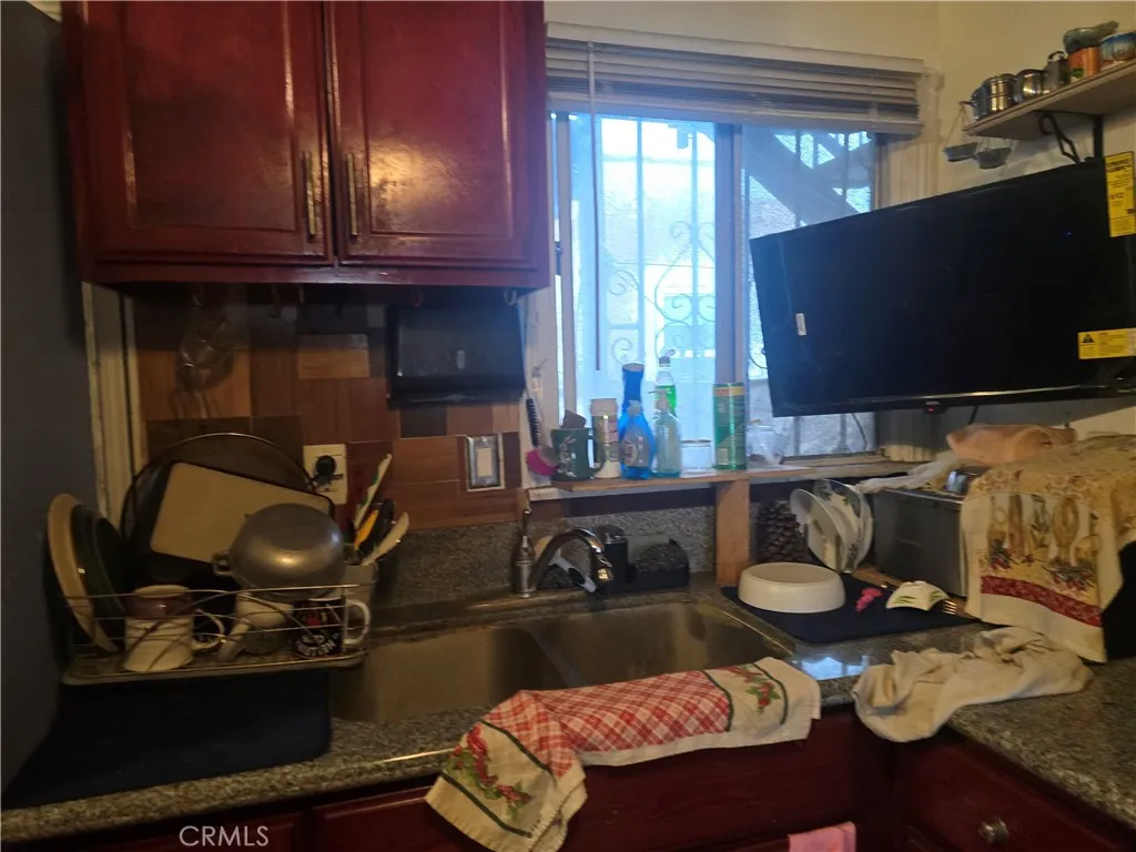 301 W Magnolia Street, Compton, California 90220 home-pic-13