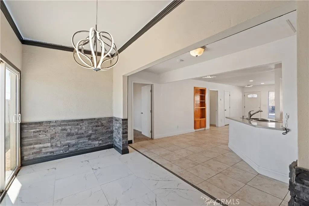 23859 South Road, Apple Valley, California 92307 home-pic-12