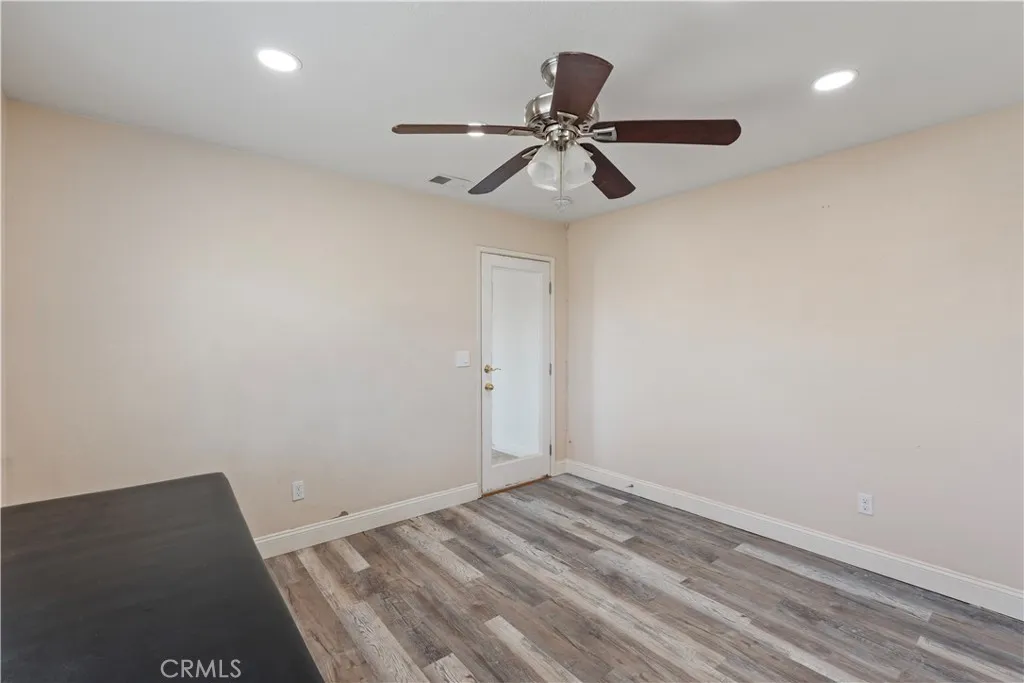23859 South Road, Apple Valley, California 92307 home-pic-14