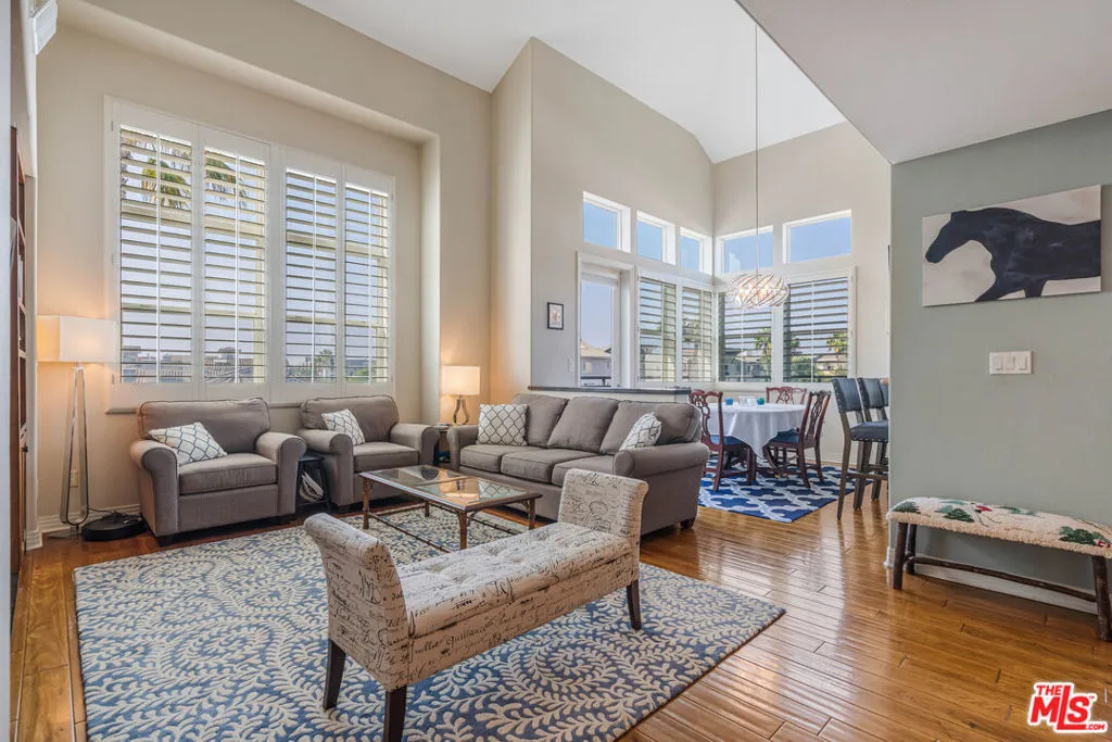 7100 Playa Vista Drive 404, Playa Vista, California 90094 home-pic-3