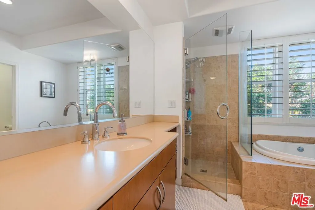 7100 Playa Vista Drive 404, Playa Vista, California 90094 home-pic-19