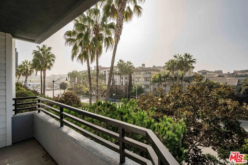 7100 Playa Vista Drive 404, Playa Vista, California 90094 home-pic-2