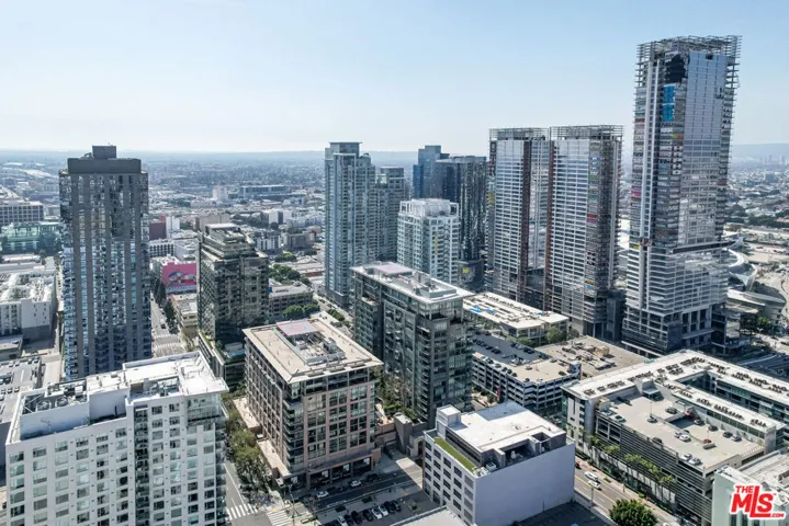 1111 S Grand Avenue 716, Los Angeles, California 90015