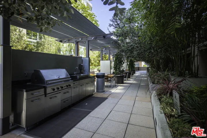 1111 S Grand Avenue 716, Los Angeles, California 90015