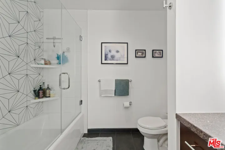 1111 S Grand Avenue 716, Los Angeles, California 90015