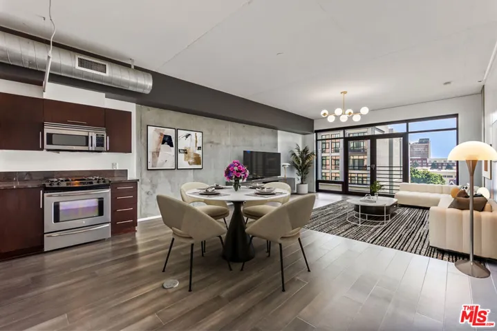 1111 S Grand Avenue 716, Los Angeles, California 90015