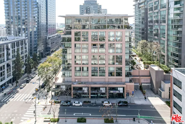 1111 S Grand Avenue 716, Los Angeles, California 90015