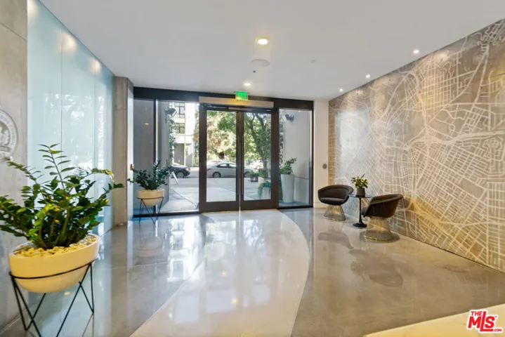 1111 S Grand Avenue 716, Los Angeles, California 90015