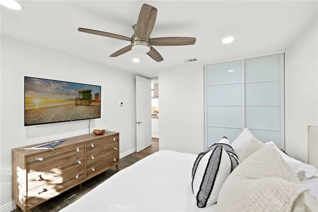 2119 U Via Puerta, Laguna Woods, California 92637 home-pic-13