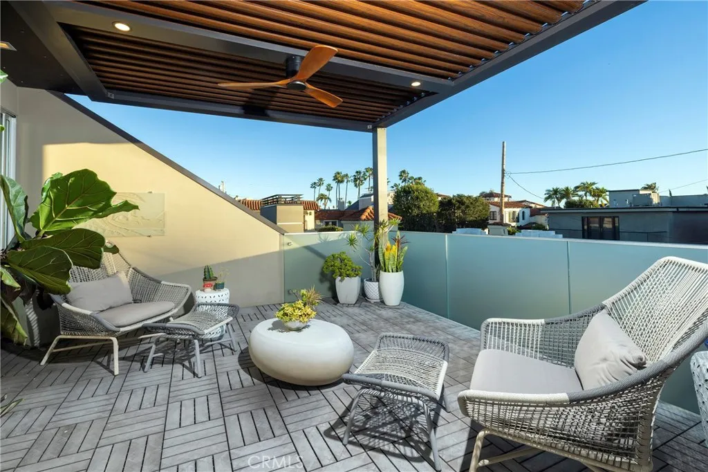 29 W Neapolitan, Long Beach, California 90803 home-pic-22