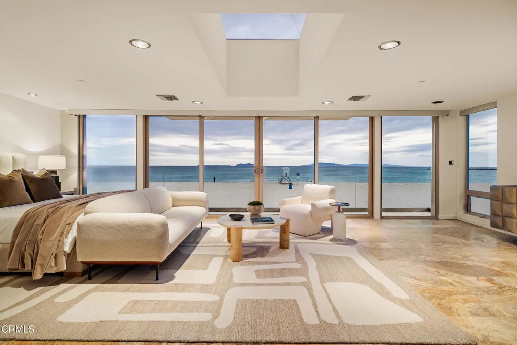 1825 Ocean Drive, Oxnard, California 93035 home-pic-24