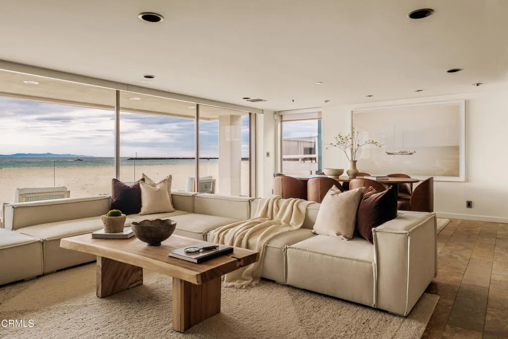 1825 Ocean Drive, Oxnard, California 93035 home-pic-2