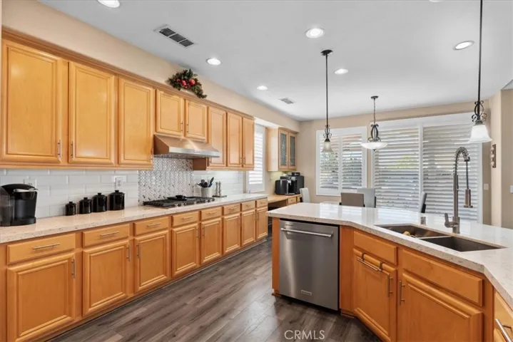 5793 Territory Ln, Eastvale, California 92880