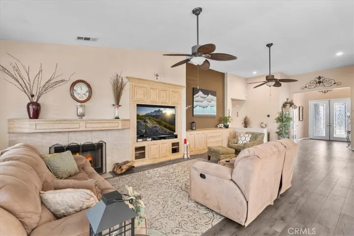 5793 Territory Ln, Eastvale, California 92880