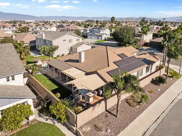 5793 Territory Ln, Eastvale, California 92880