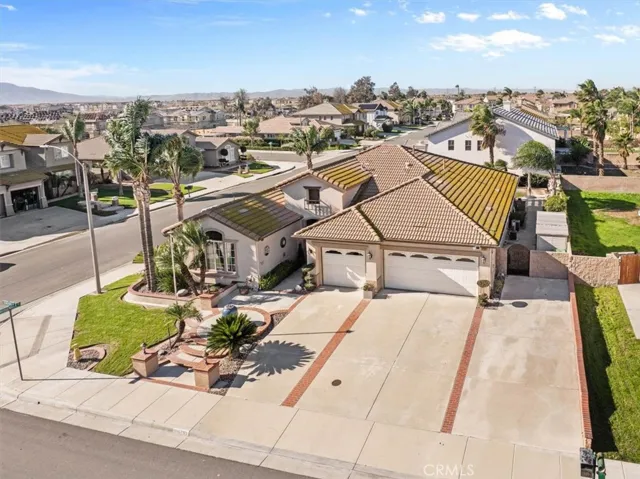 5793 Territory Ln, Eastvale, California 92880