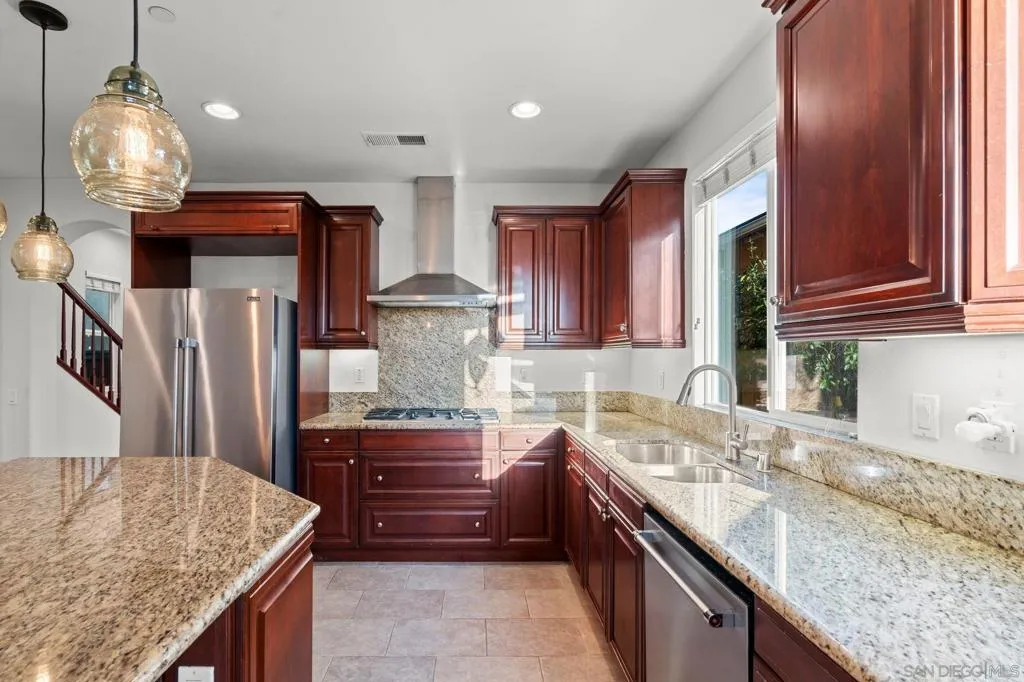 417 N Cedros Ave, Solana Beach, California 92075 home-pic-10